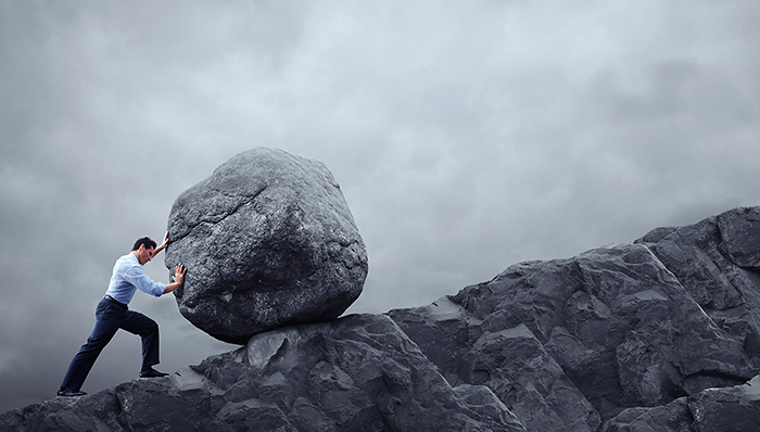 人和商业剥离原有房地产主业