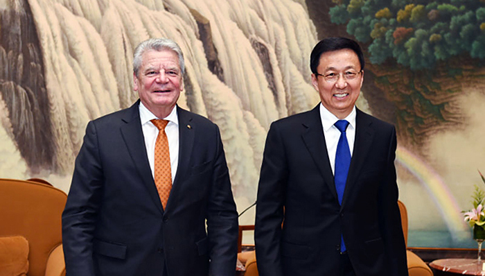 韩正会见德国总统高克一行