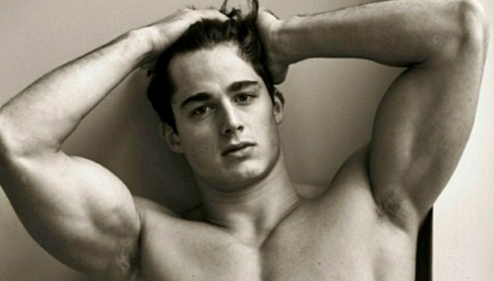 世界上最帅的数学老师登上阿玛尼封面