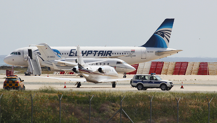 埃及客机,劫持,塞浦路斯