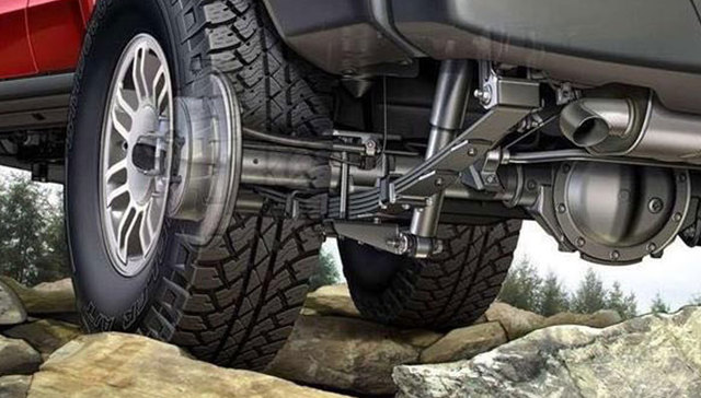 【JMedia】奔驰用一只鸡，让人明白了什么叫舒适性