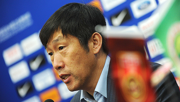 高洪波：背锅侠，还是救世主？