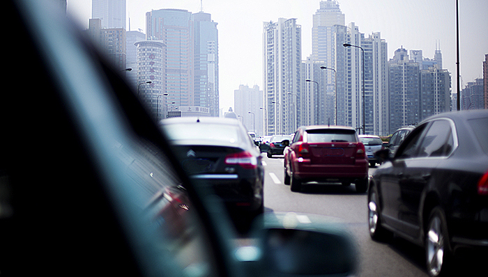 上海查处私家车非法客运