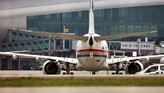 三大航公布年报