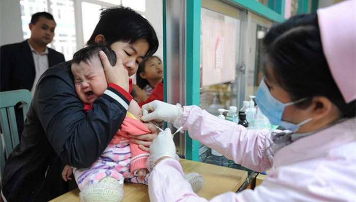 人民日报,非法经营疫苗,监管