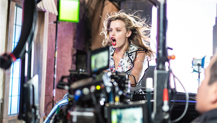 3D、直播、微电影...时尚品牌拍视频的花样越来越多