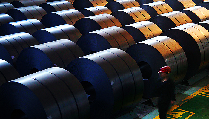 东北特钢债务集中兑付引发连续违约,,*ST八钢负债105%危机隐现