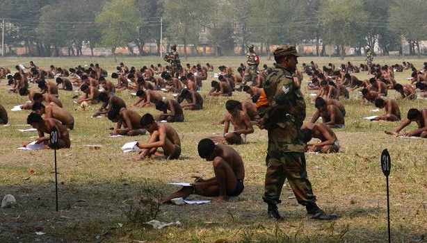 印度,裸男,作弊,军队,考试