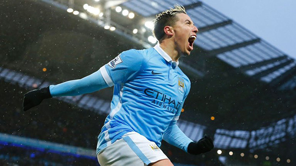 英超第33轮：卡罗尔帽子戏法 希丁克联赛首负