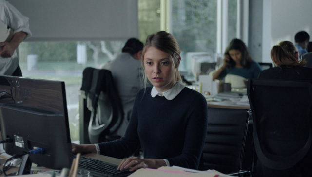 她用配图小诗吐槽“90后”的1/4人生危机 并以此成功转行