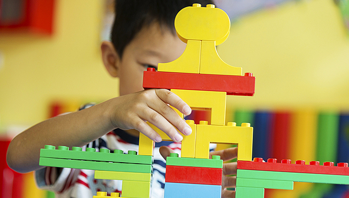 乐高用积木垒筑丹麦首富