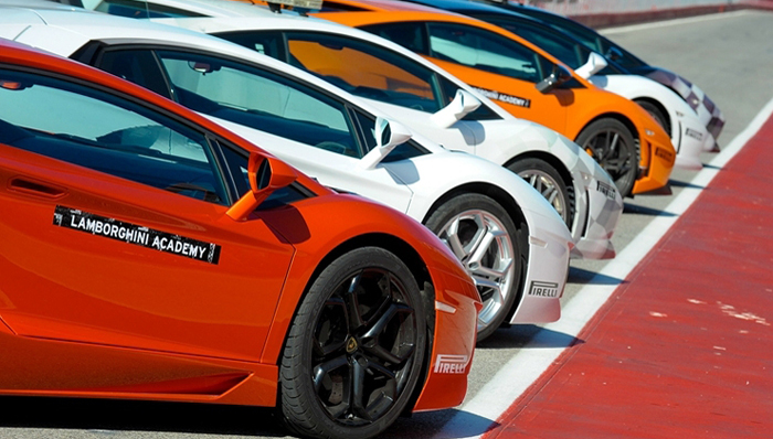 自动驾驶,电动汽车,跑车