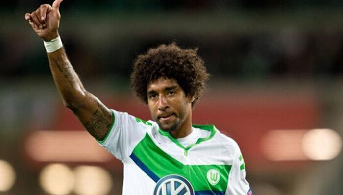 丑哭了！这或许是世界足坛最奇葩的俱乐部队徽