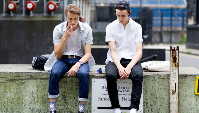 男装一直在化繁为简 百年前的男人其实更花哨