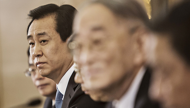 恒大举牌两家上市公司