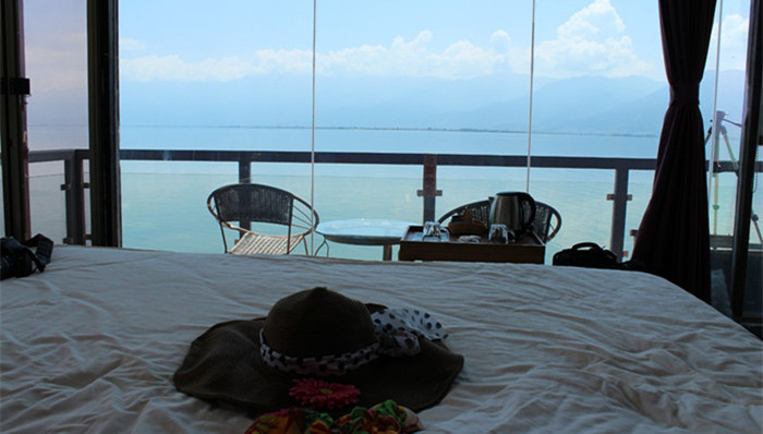 贪官,住酒店,,海景房