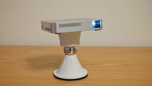 这款只有手掌大小的投影仪能带来怎样的体验？