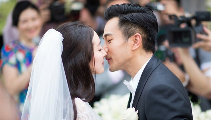 夜观星象|刘恺威谈杨幂称没问题 黎明谈拍拖像撞鬼