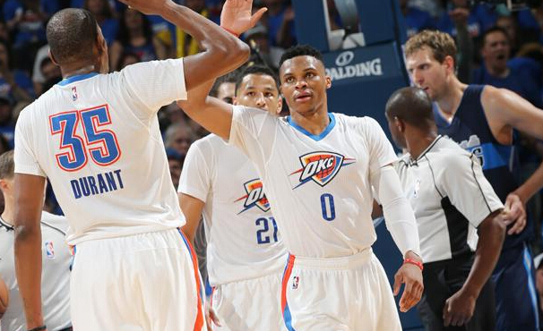 【NBA官网】双少合砍69+19+11 雷霆完胜小牛4比1晋级