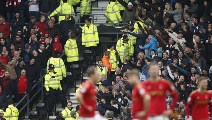 足球世界最牵动人心的比赛？ 火爆的德比大战