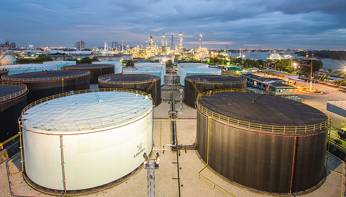 83艘超级油轮正开往中国