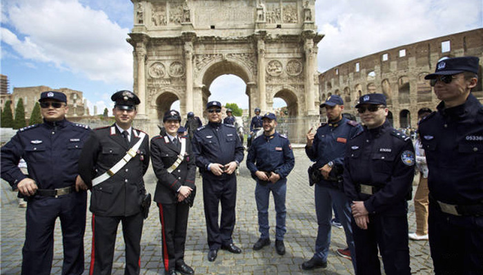 中意警方,联合巡逻,游客