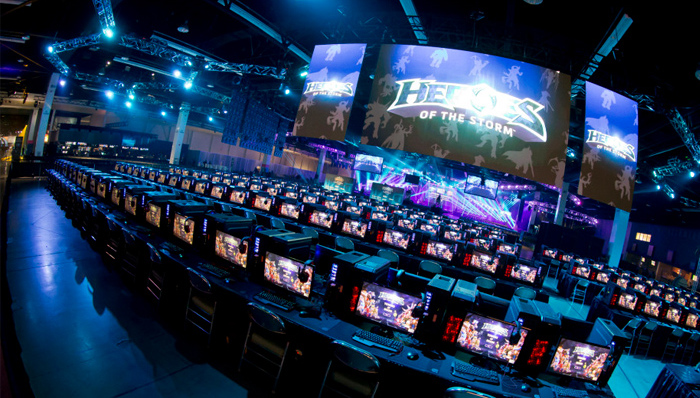 【游戏早报】《魔兽》电影将于6月8日在国内上映 比美国提早两天