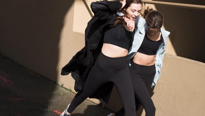 这个新运动品牌还没上市  就开始赠送免费紧身裤了