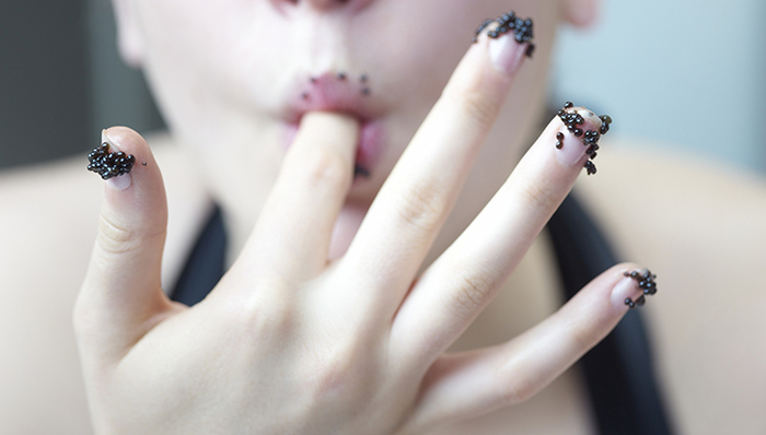 肯德基推出可食用指甲油