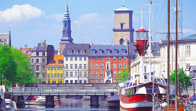 隈研吾设计的欧登塞安徒生博物馆，简直像童话花园