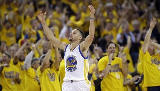 球衣销量再次第一 全票卫冕MVP的库里就是摇钱树