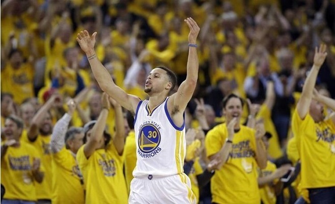 球衣销量再次第一 全票卫冕MVP的库里就是摇钱树