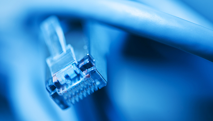 【腾讯科技】宽带提速降费已整整一年 为什么没感觉网速变快或者便宜？