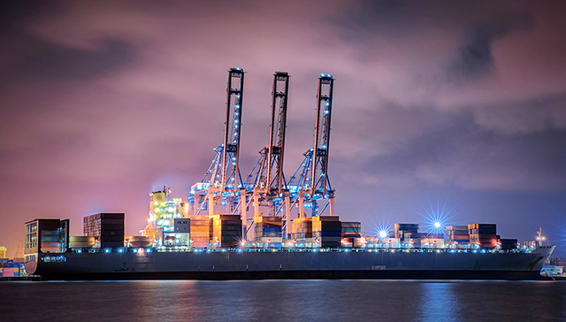 中国远洋和中海集运的高管们还大幅加了薪