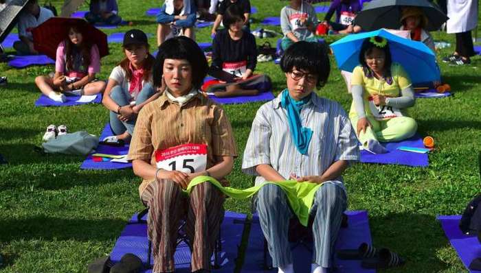 印度高温,里约奥运会,安全套,韩国发呆大赛,英国有一万人喜欢扮狗,摩托罗拉,Adele