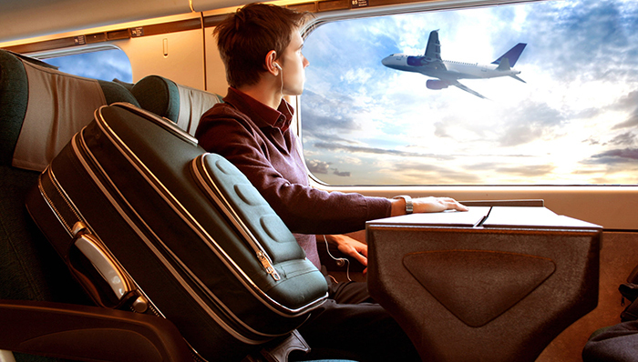 一次性满足多需求，这可能是设计控们最想要的登机箱了！