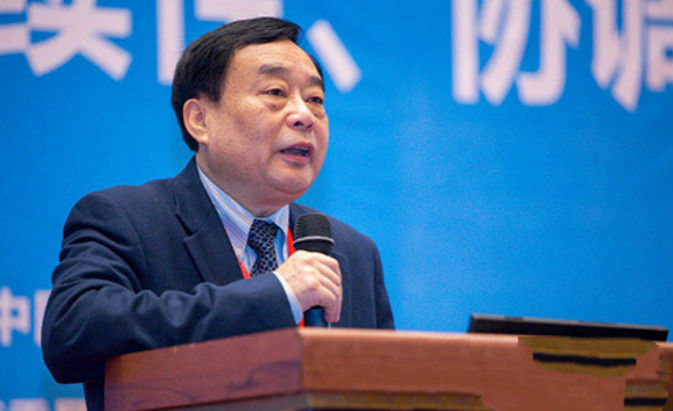 华西医院，院长，自杀