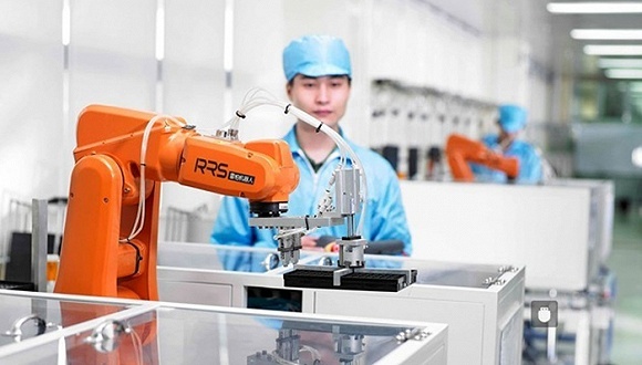 【21世纪经济报道】广东“机器代人”一线调查：部分岗位效率提高10倍