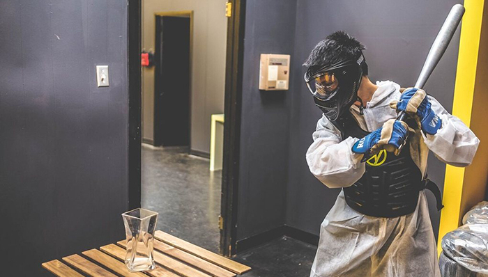 经济不景气 “发泄屋”释放你的压力