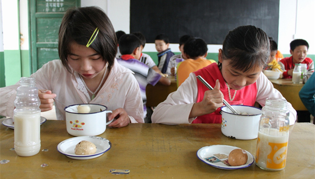 校餐，餐补