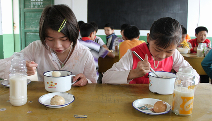 校餐，餐补