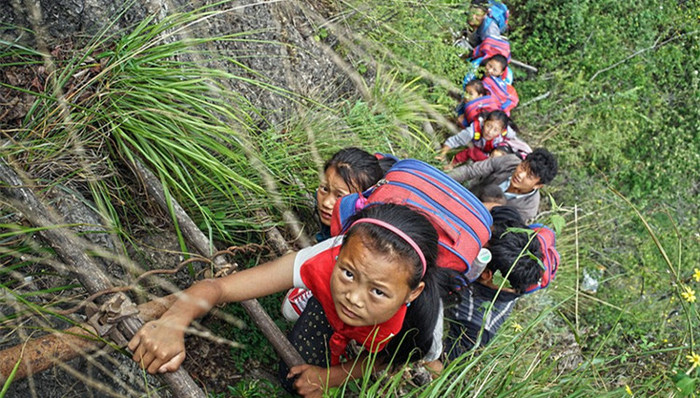 悬崖,村庄,上学