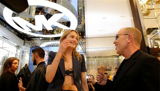 Michael Kors收回中国代理权 与它合作26年的曹其峰彻底离开