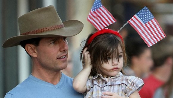 因为信仰科学教，汤姆·克鲁斯1000天未与女儿Suri接触