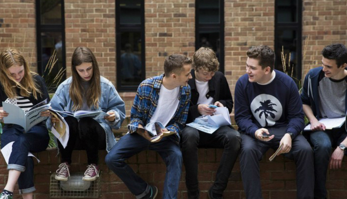 惊奇的发现,学生时代