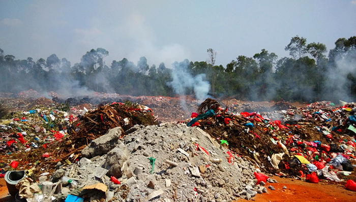 垃圾问题,垃圾处理场,垃圾填埋场,垃圾收集,垃圾清运,环境违法