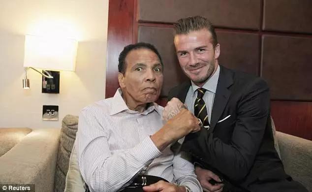 从没看过拳王阿里的比赛，我们到底在纪念他什么?