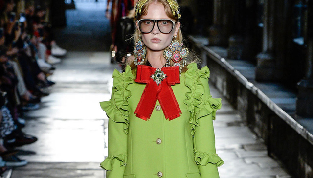 【是日美好事物】Gucci度假系列的彩虹鞋蝴蝶结 任天堂板鞋唤醒童年