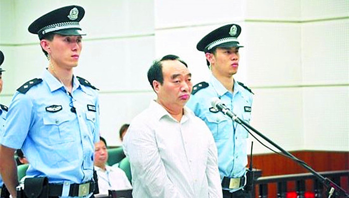 不雅视频案，雷政富