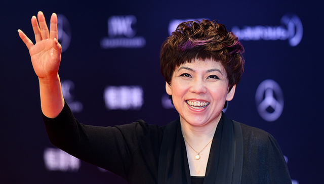 邓亚萍,体育产业经济,人民日报社,体育圈,乒乓球历史,体育市场,创业项目,体育资源,退出国家队,体育